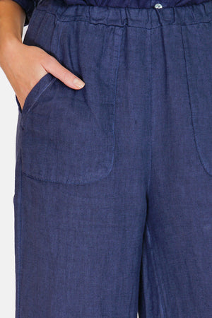 High-waisted wide-leg pants, front patch pockets