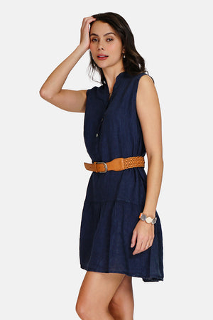 Sleeveless buttoned front mao collar dress