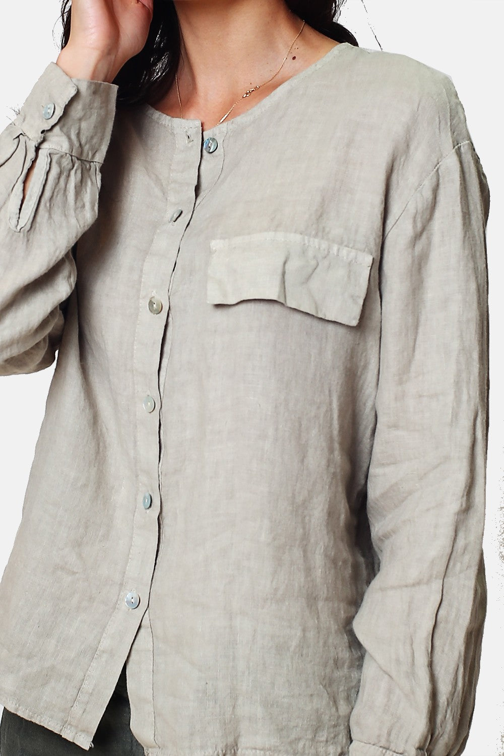 Front patch pocket shirt with long sleeves
