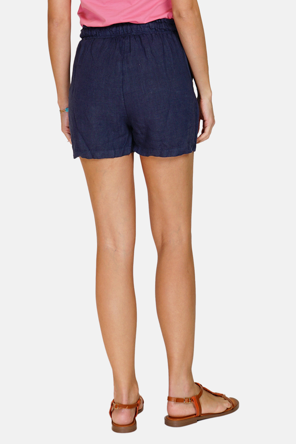 Elastic shorts with lacy side pockets