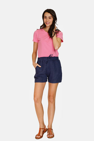 Elastic shorts with lacy side pockets