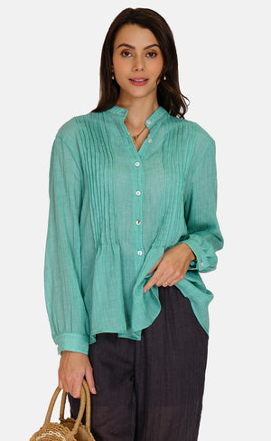 Tunic with mandarin collar, folded front, buttoned, long sleeves