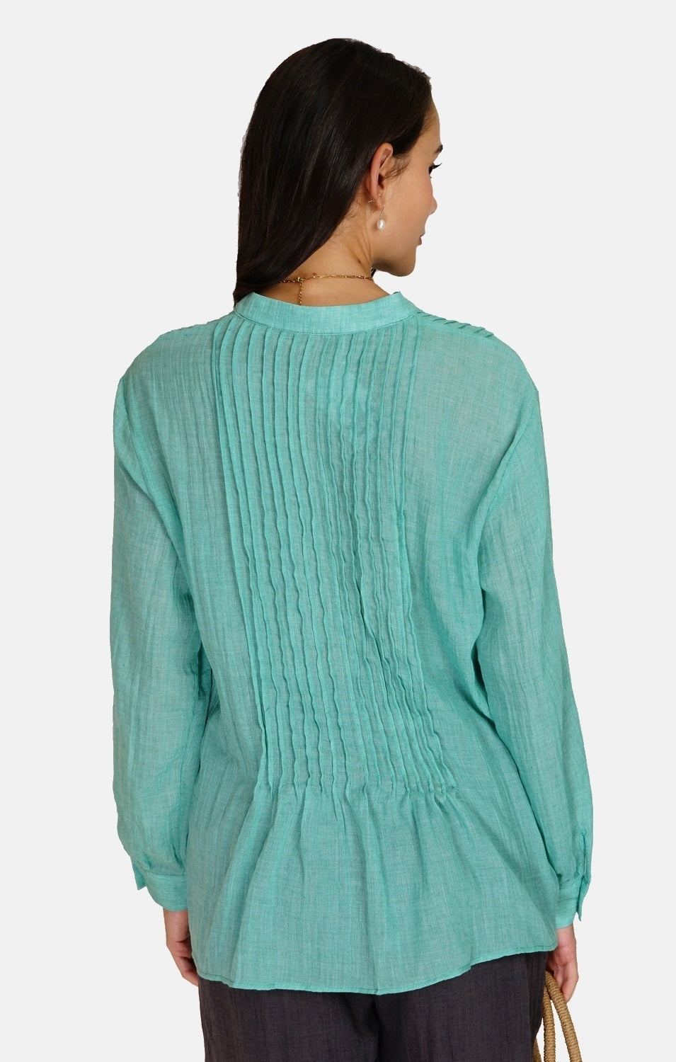 Tunic with mandarin collar, folded front, buttoned, long sleeves