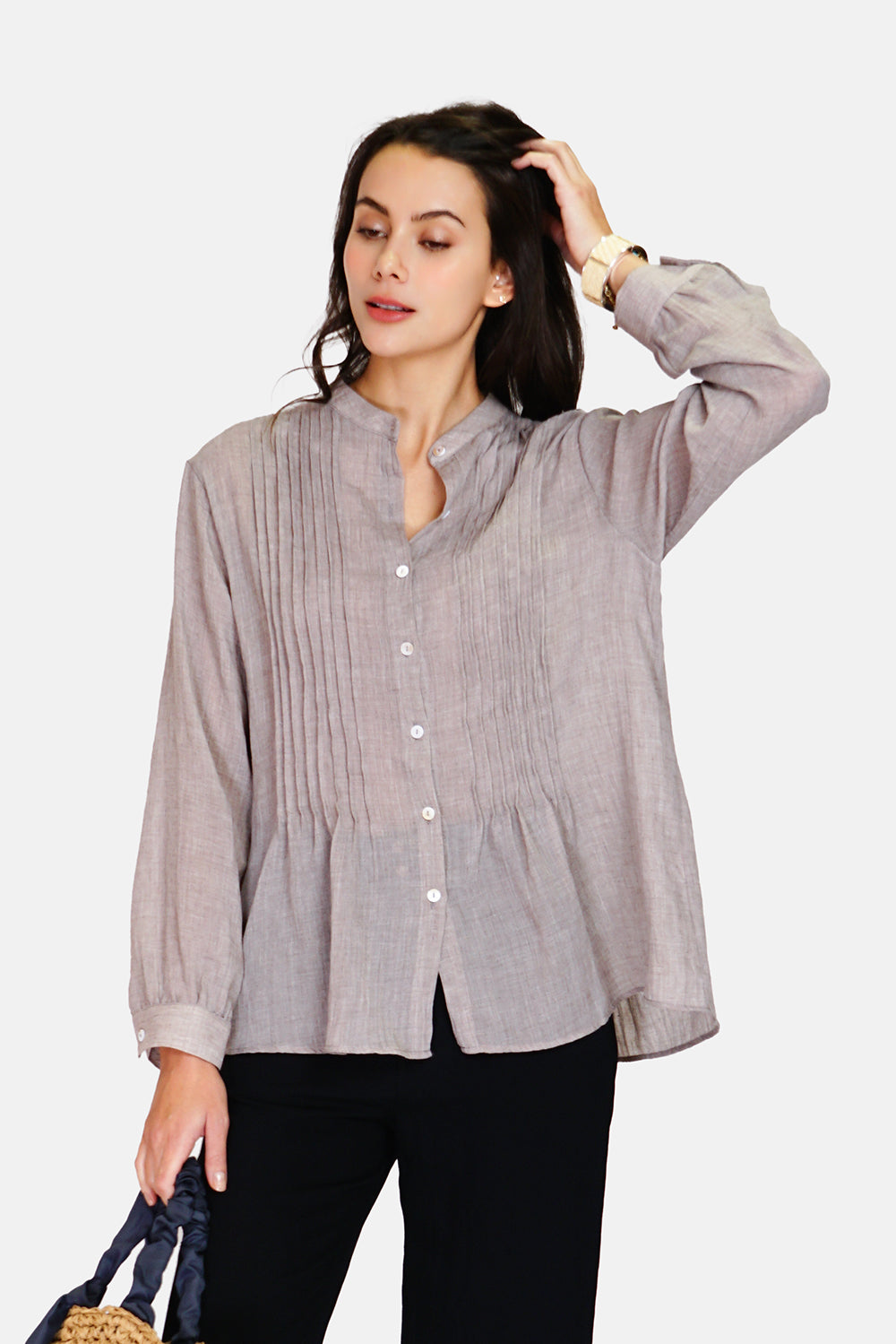 Tunic with mandarin collar, folded front, buttoned, long sleeves