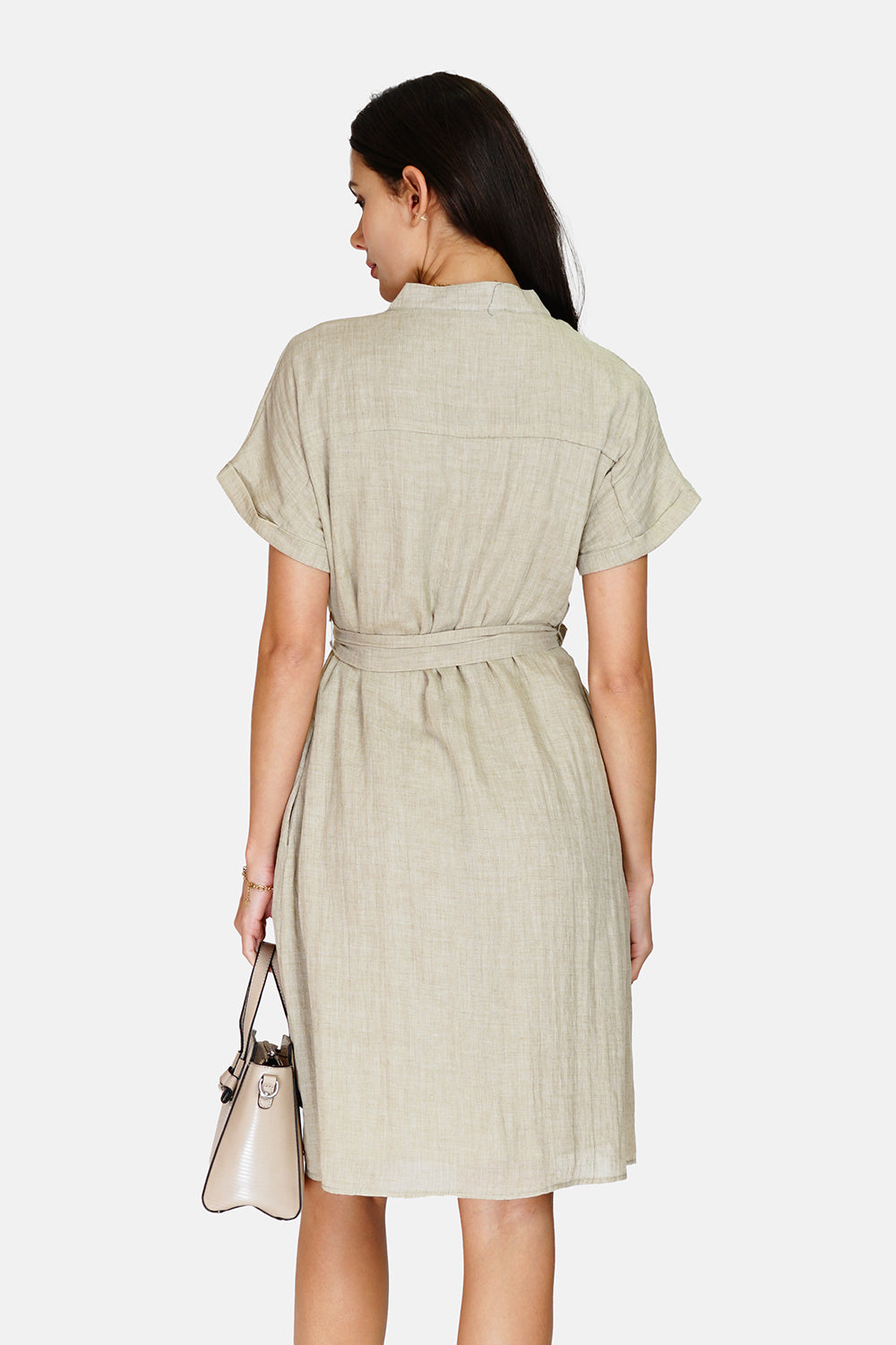 Short-sleeved mandarin collar trapeze dress with removable belt at the waist