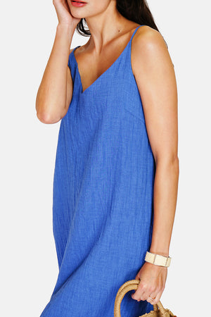 Wide v-neck strap dress front and back with pockets