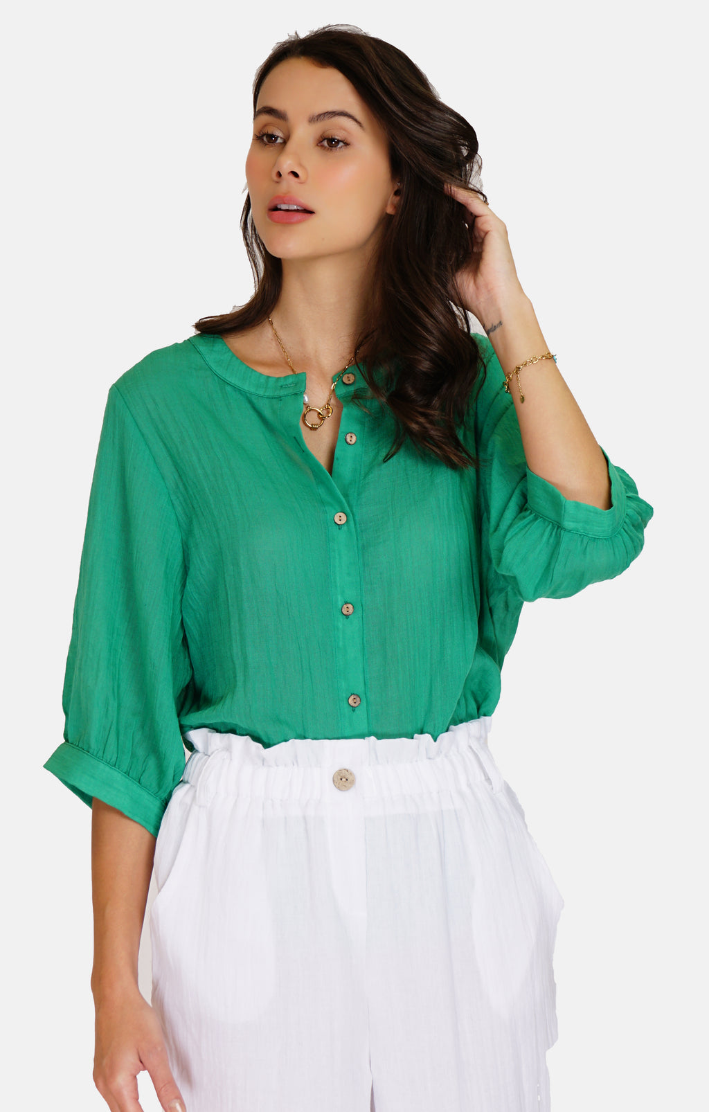 Round neck shirt Buttoned trapeze front with mid-length sleeve
