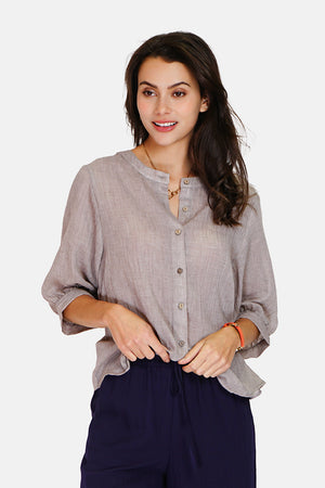 Round neck shirt Buttoned trapeze front with mid-length sleeve