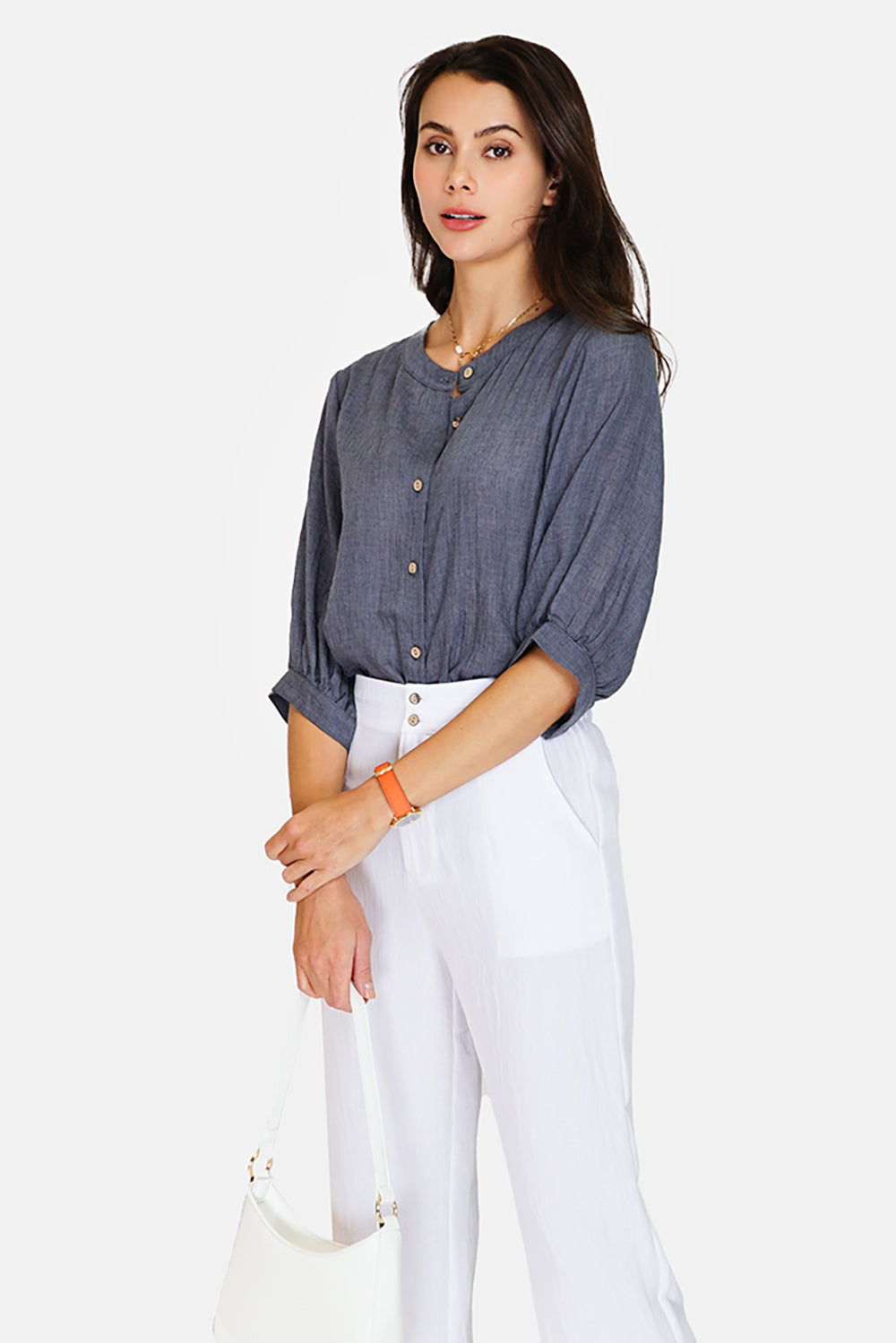 Round neck shirt Buttoned trapeze front with mid-length sleeve