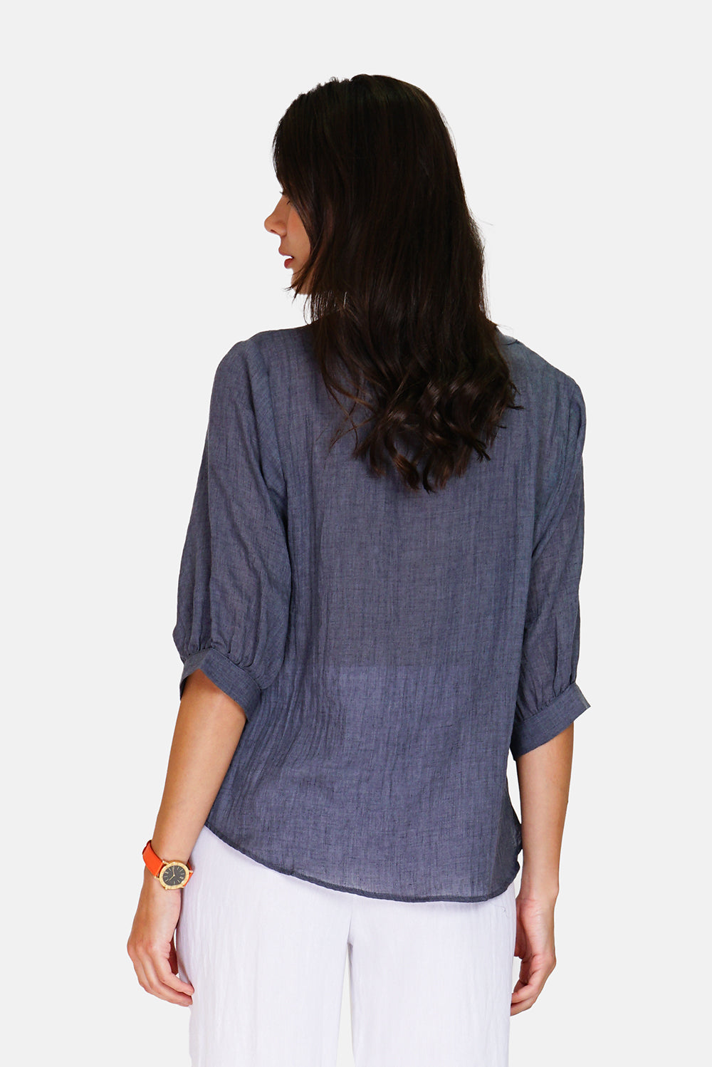 Round neck shirt Buttoned trapeze front with mid-length sleeve