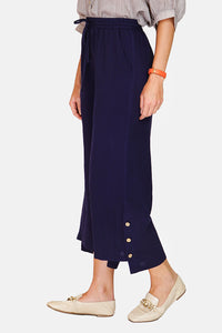 Wide pants with pockets on the sides, high waist, drawstring, batonnage bottom