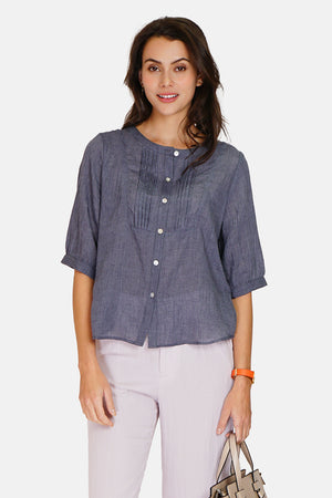 Round neck shirt, ribbed front with buttoned length sleeves