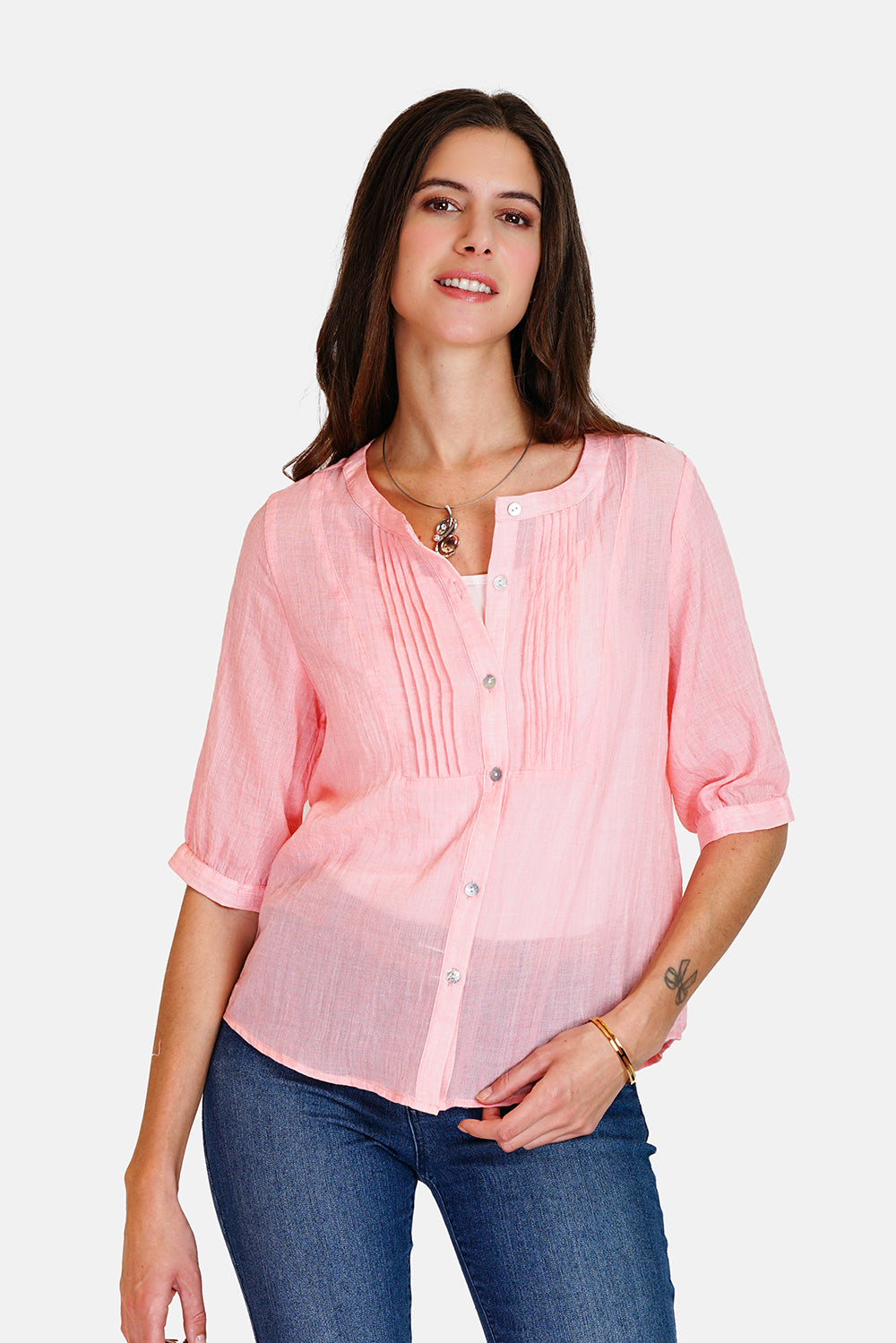 Round neck shirt, ribbed front with buttoned length sleeves