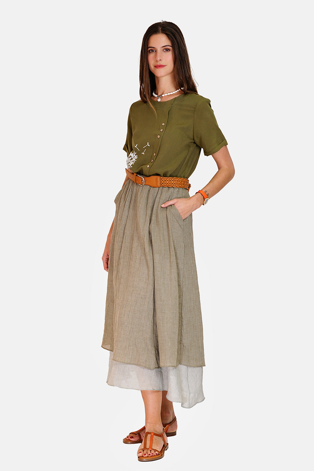 Long skirt with front pockets lined in bi-color