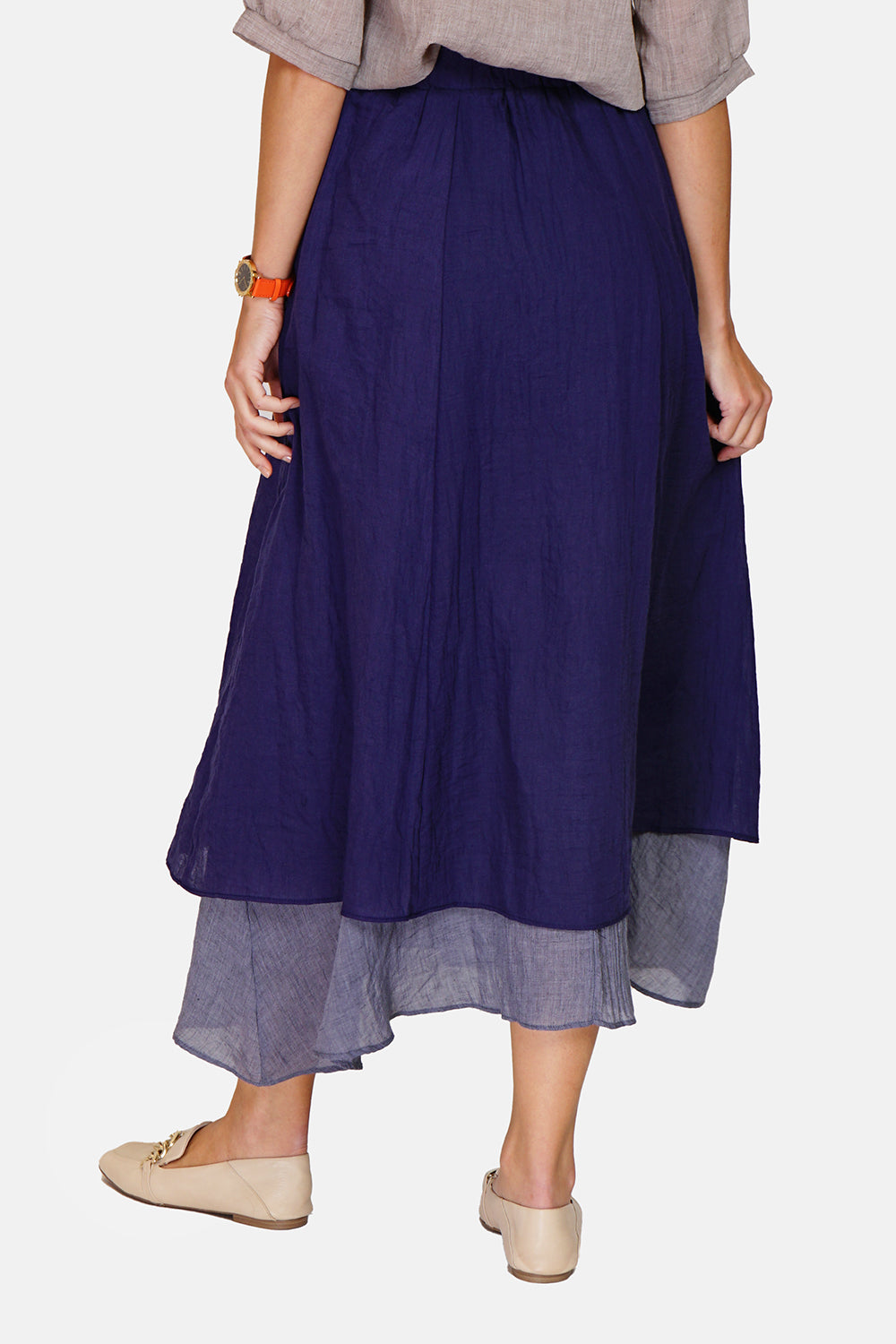 Long skirt with front pockets lined in bi-color