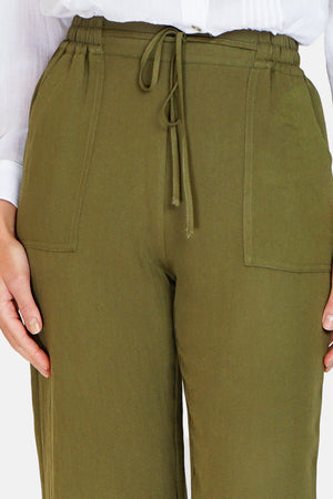 High waist patch pocket pants with drawstring