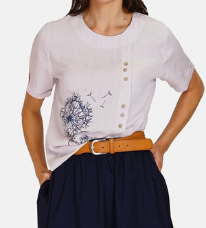 Top with buttons and front print in short sleeves