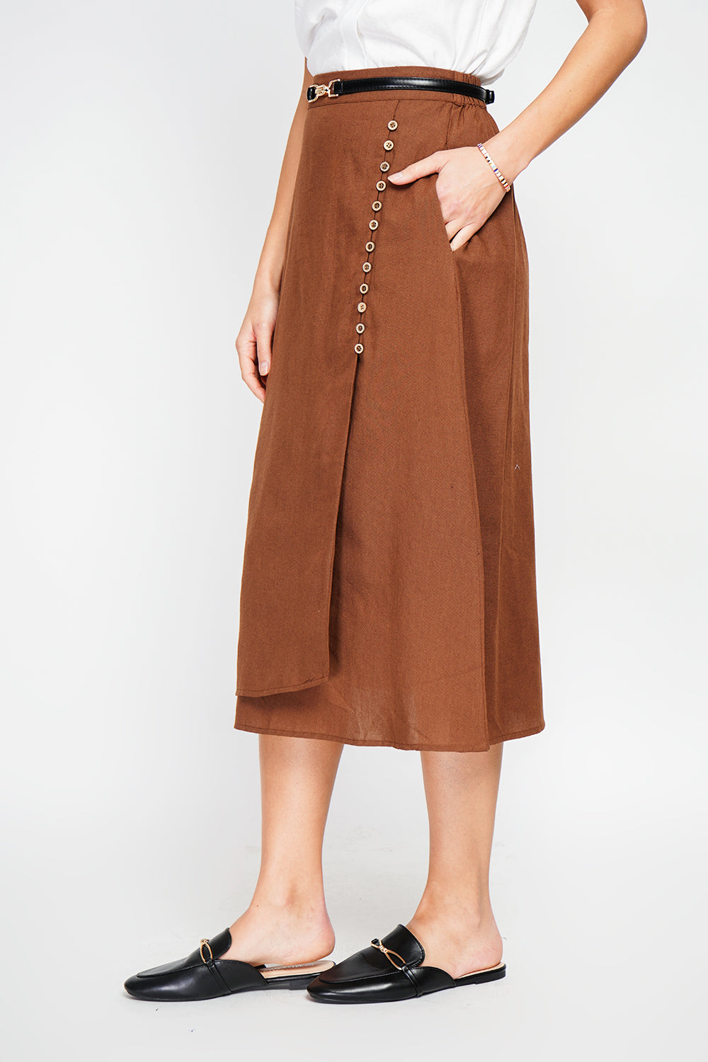 Buttoned front wrap skirt with side pockets