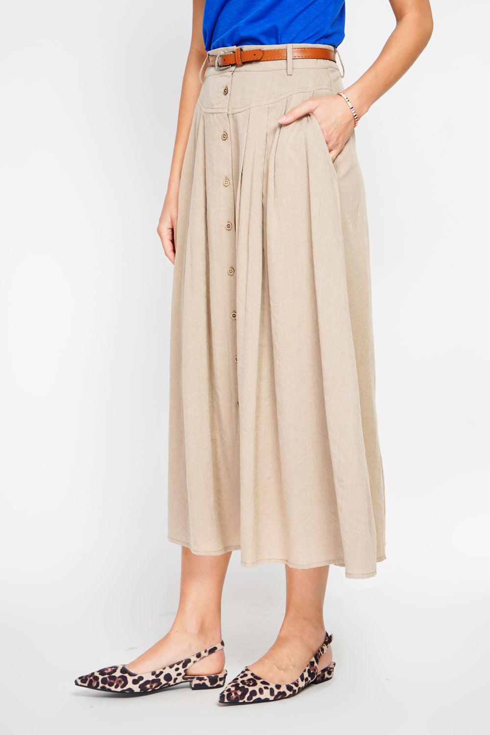 Long flared skirt with buttoned front and side pockets