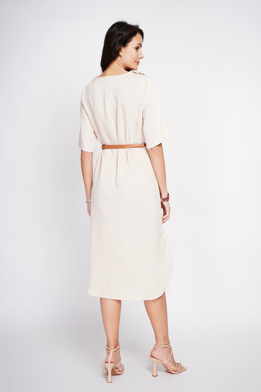 Long V-neck dress with ruffle in front and 3/4 sleeves