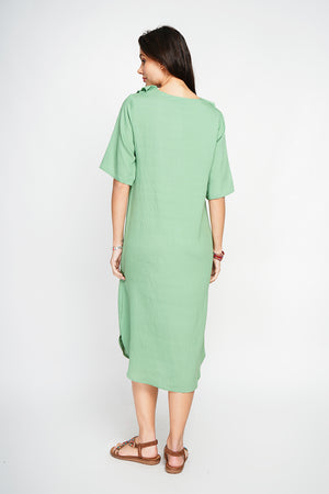 Long V-neck dress with ruffle in front and 3/4 sleeves