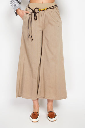 High waisted wide leg pants with pockets and fancy belt