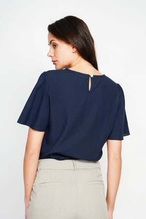 Round neck top with back slit and button closure and short sleeves