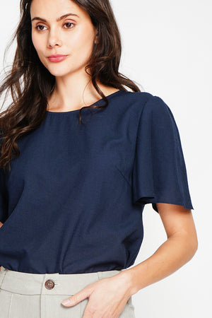 Round neck top with back slit and button closure and short sleeves