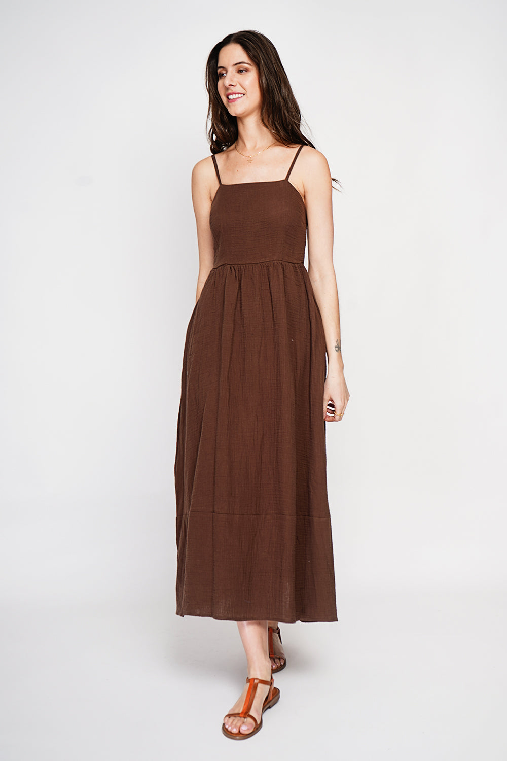 Robe longue d'été à bretelles réglables – Cacao – Le Jardin du Lin