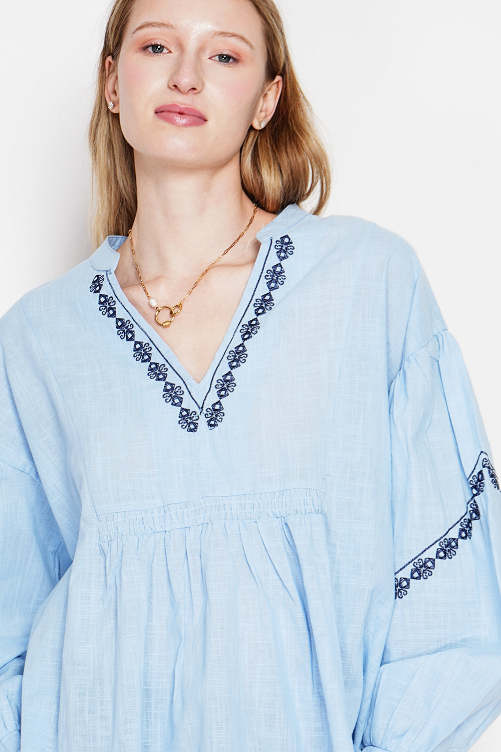 Tunisian collar blouse in embroidery with long sleeves – Blue Azure – Le Jardin du Lin