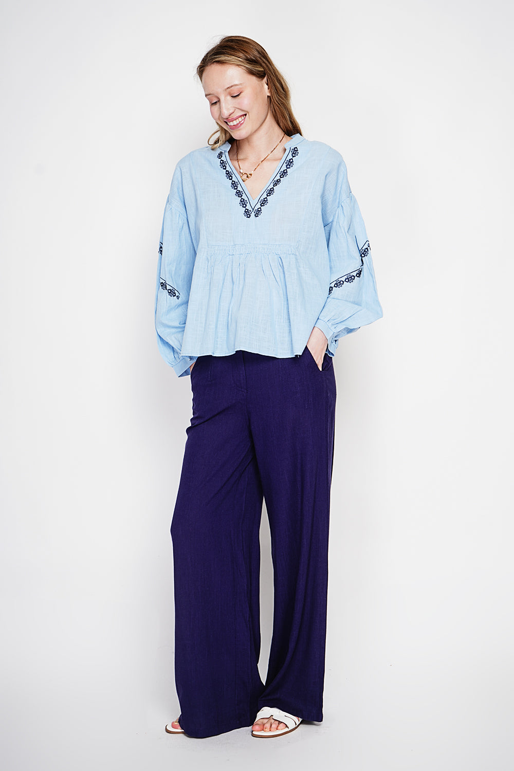Tunisian collar blouse in embroidery with long sleeves – Blue Azure – Le Jardin du Lin