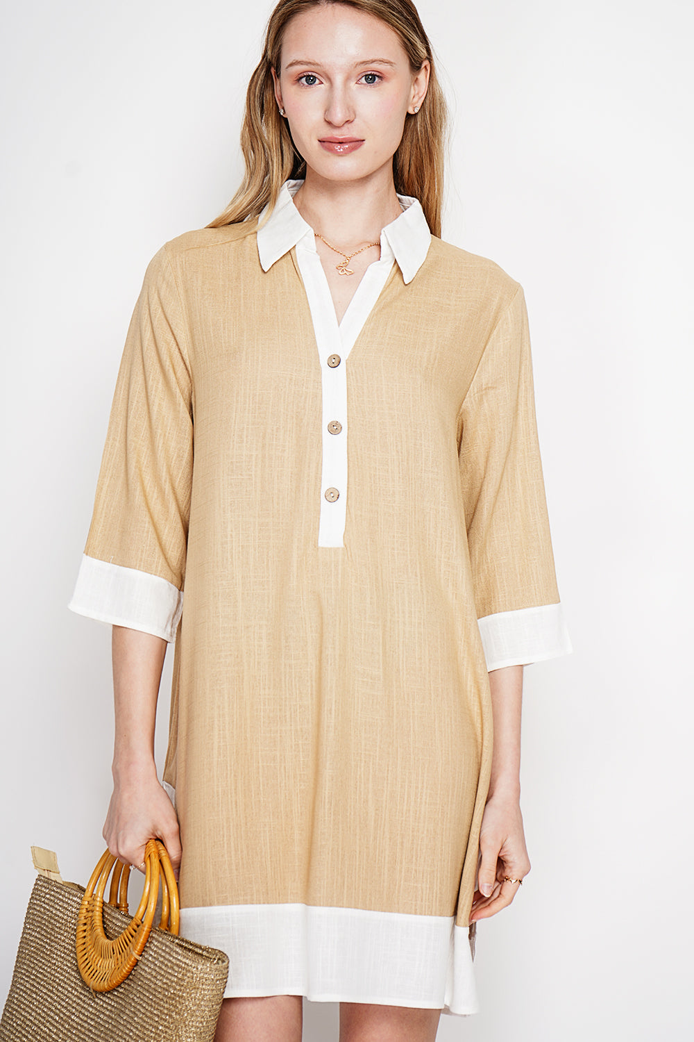 Robe chemise bicolore boutonnée, manches 3/4 – Camel – Le Jardin du Lin