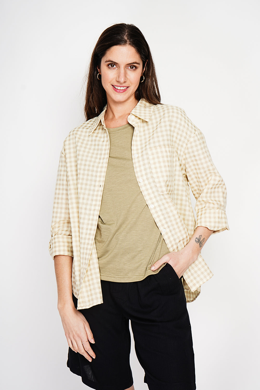 Long oversized shirt with long sleeves and chest pocket in checkered print – Linen – Le Jardin du Lin