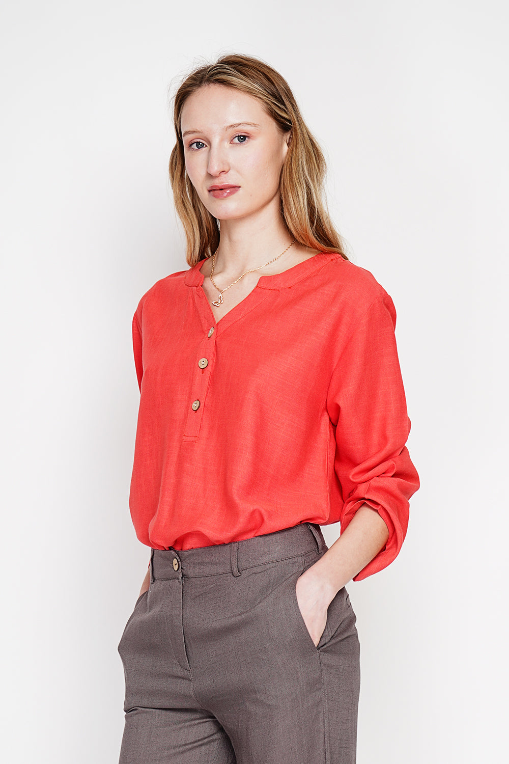 Long-sleeved tunic with Tunisian collar and buttoned front – Red – Le Jardin du Lin