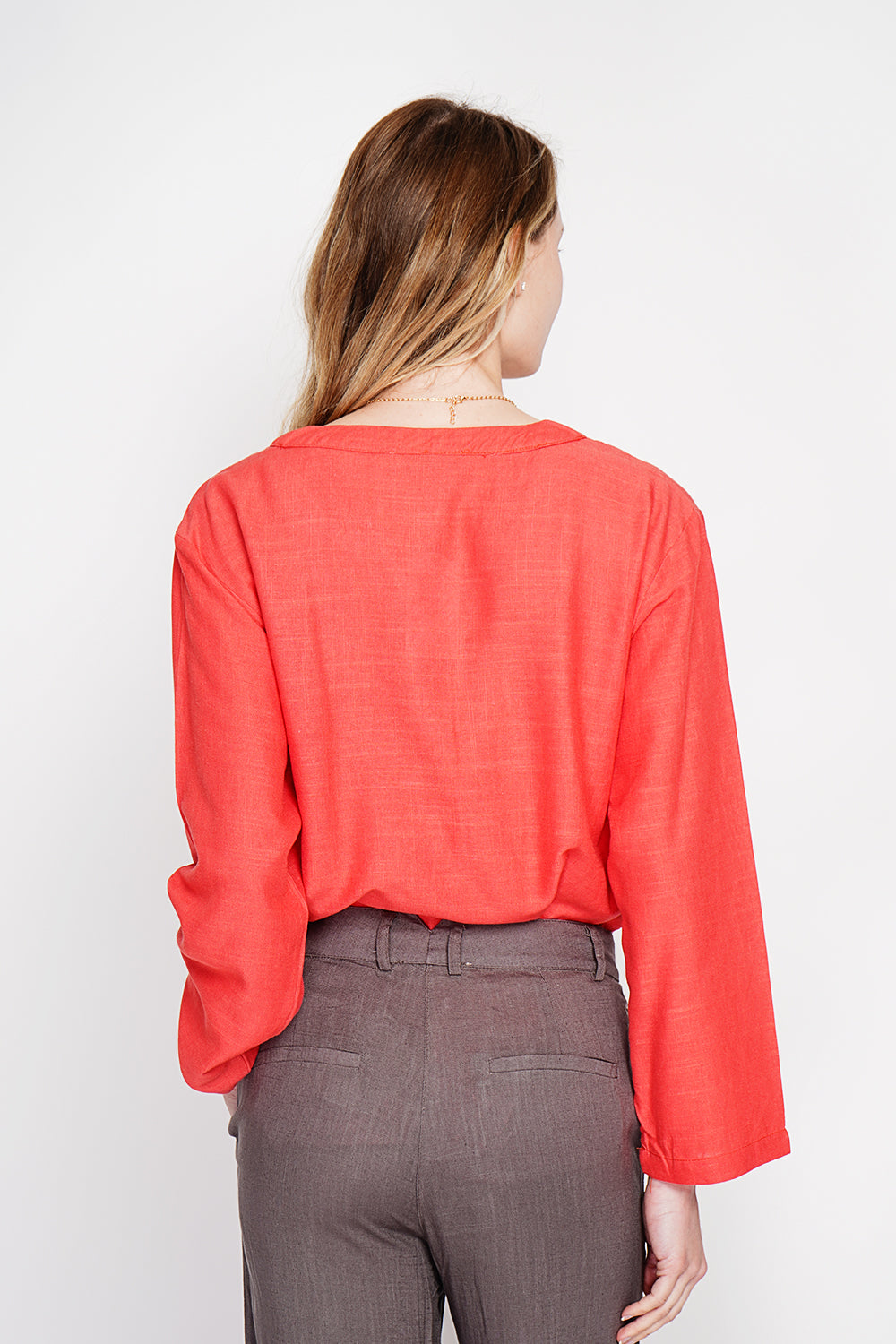 Long-sleeved tunic with Tunisian collar and buttoned front – Red – Le Jardin du Lin