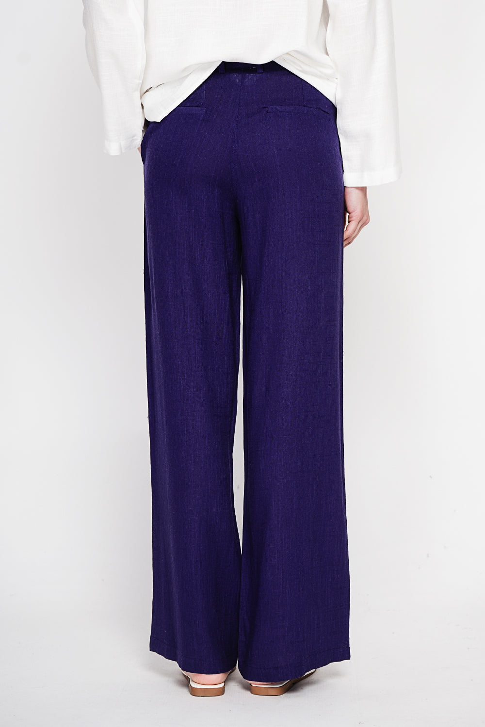 Pantalon large coupe droite, poches latérales, fermeture zippée – Bleu marine – Le Jardin du Lin