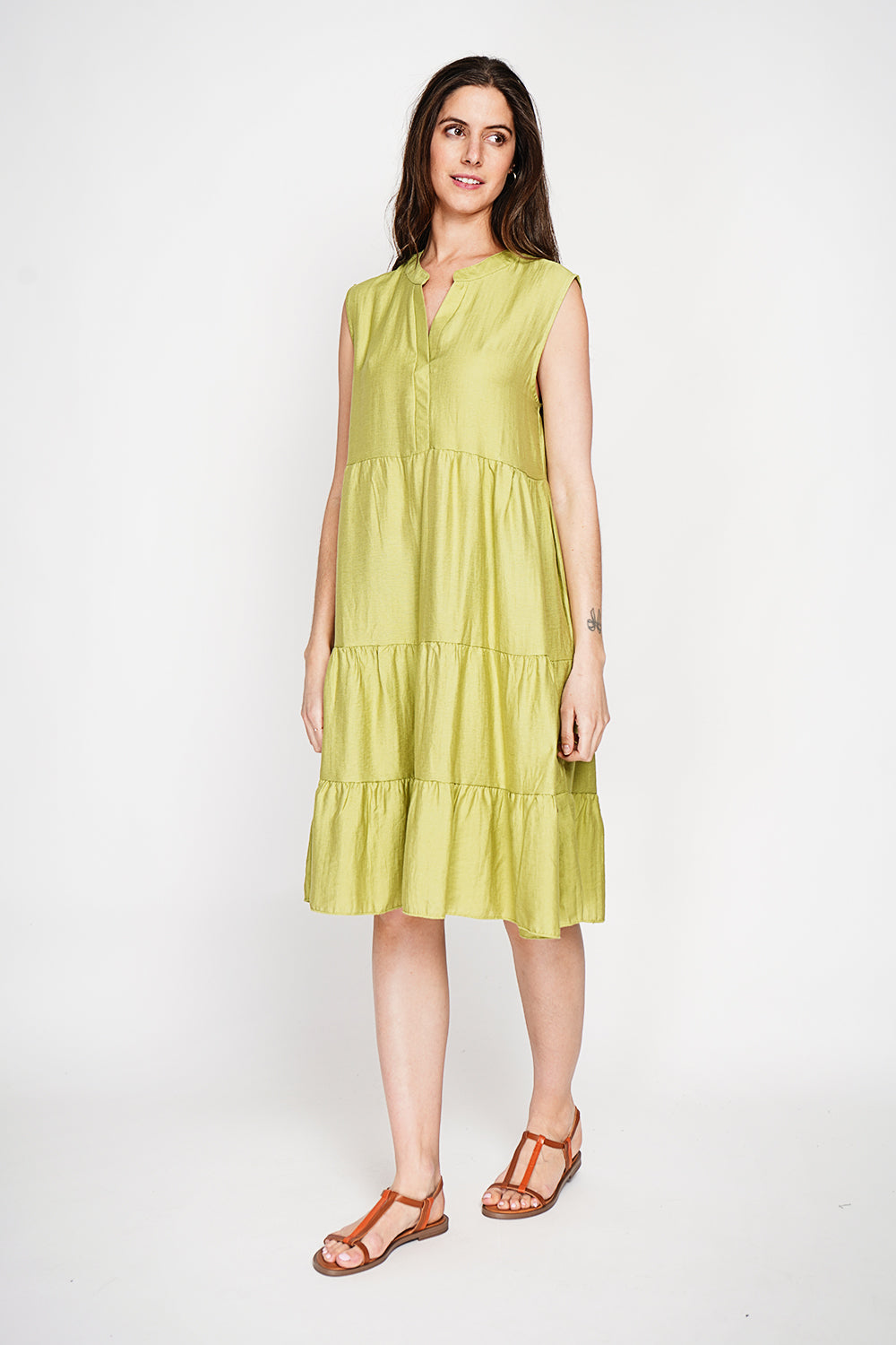 Robe gaufrée à étages col tunisien – Citron – Le Jardin du Lin