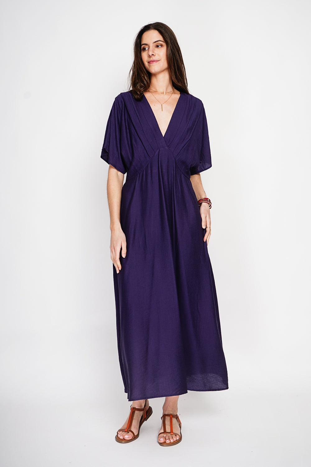 Robe longue col V à manches chauve-souris – Bleu marine – Le Jardin du Lin