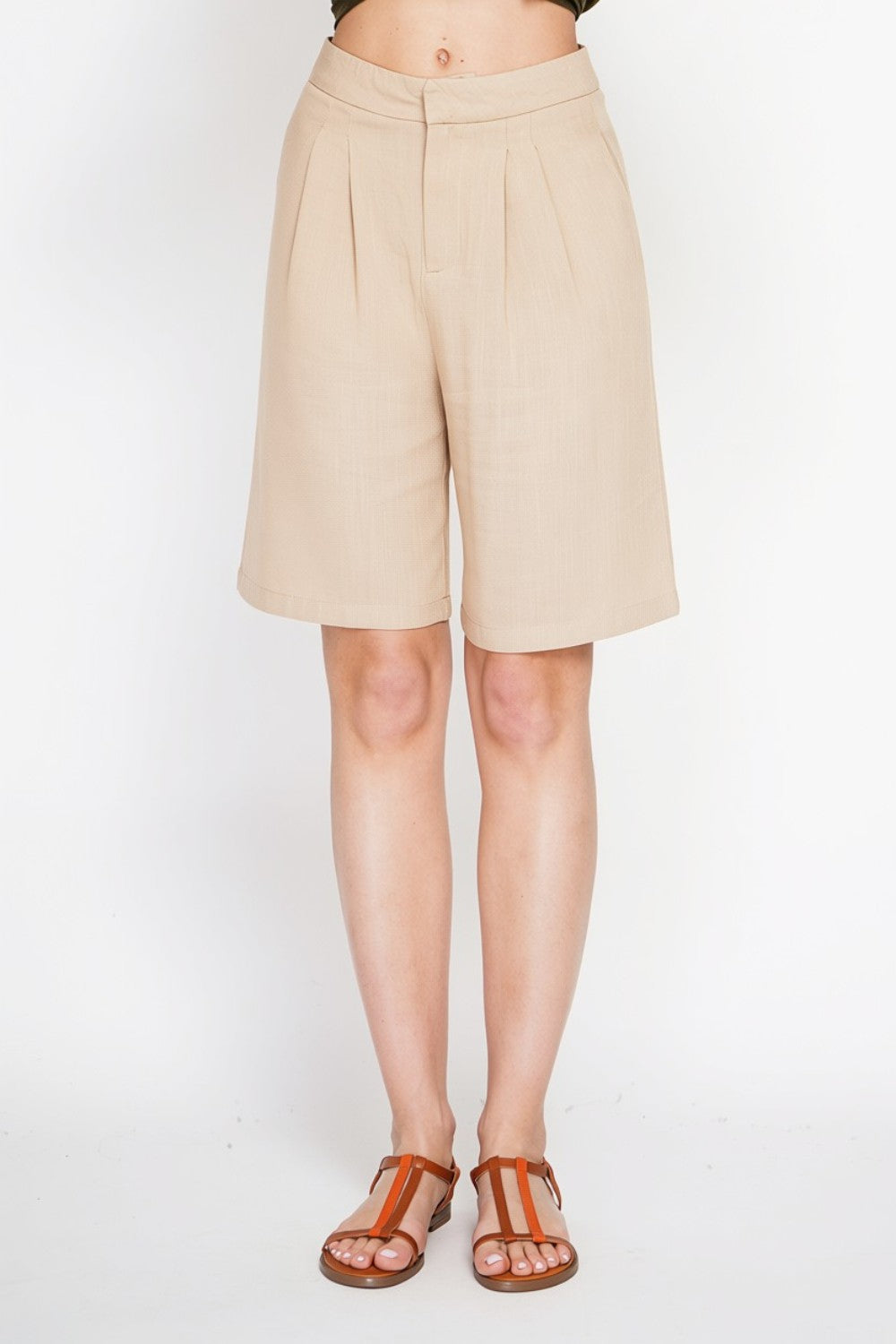 Bermuda taille haute coupe droite, poche latérale – Camel – Le Jardin du Lin