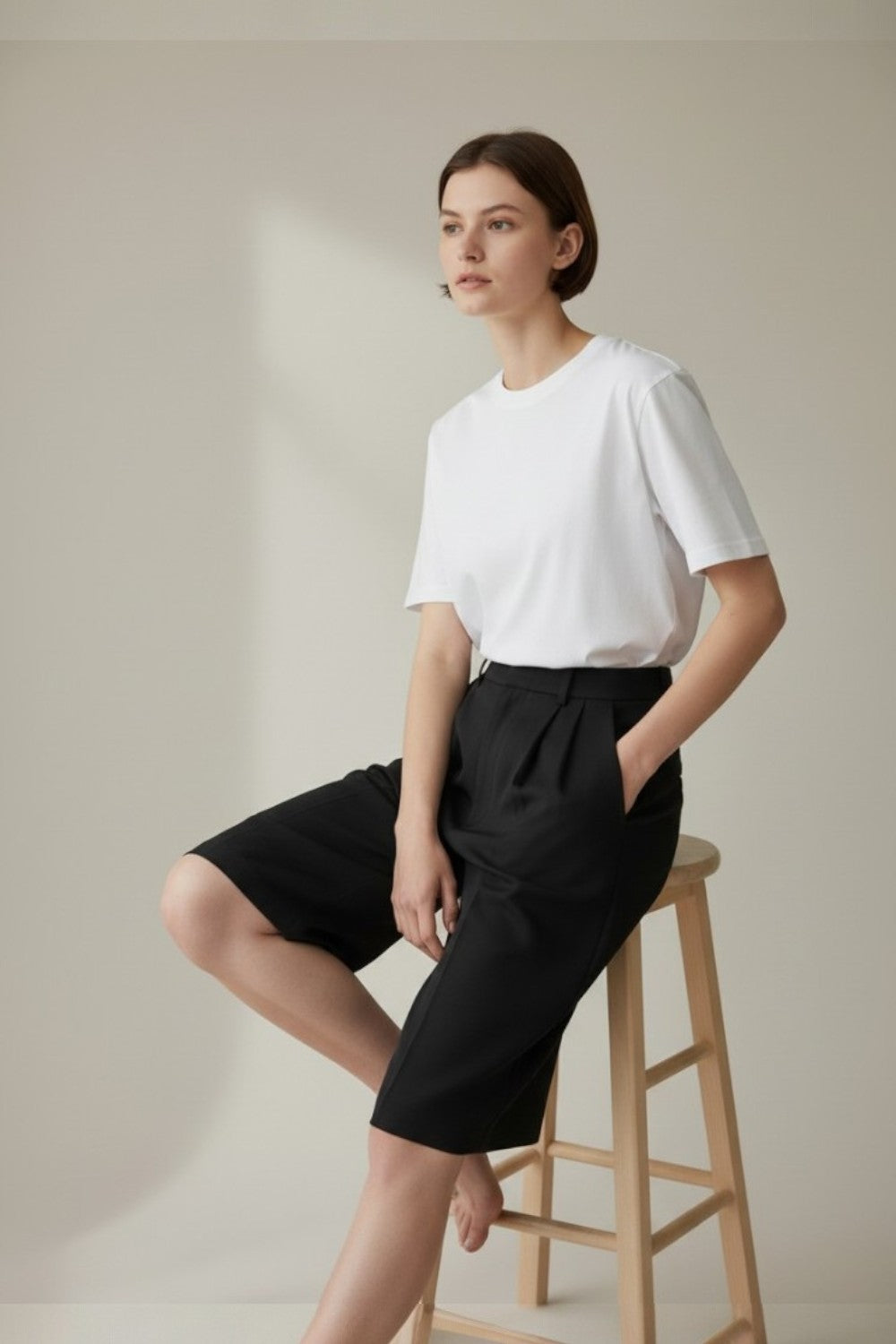Bermuda taille haute coupe droite, poche latérale – Noir – Le Jardin du Lin
