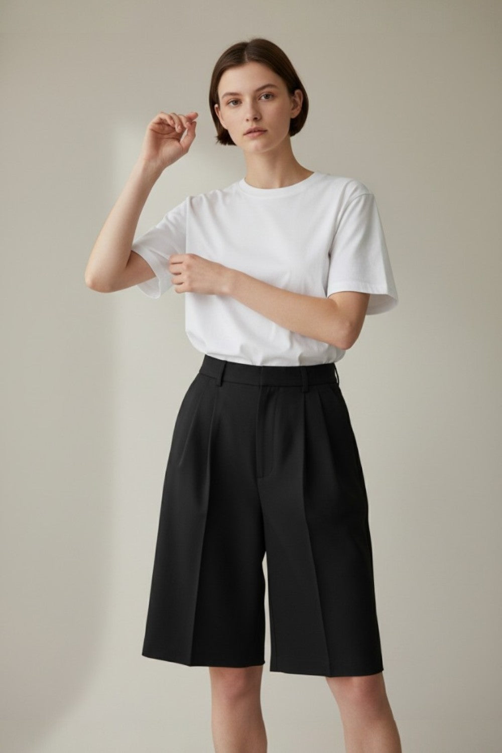 Bermuda taille haute coupe droite, poche latérale – Noir – Le Jardin du Lin