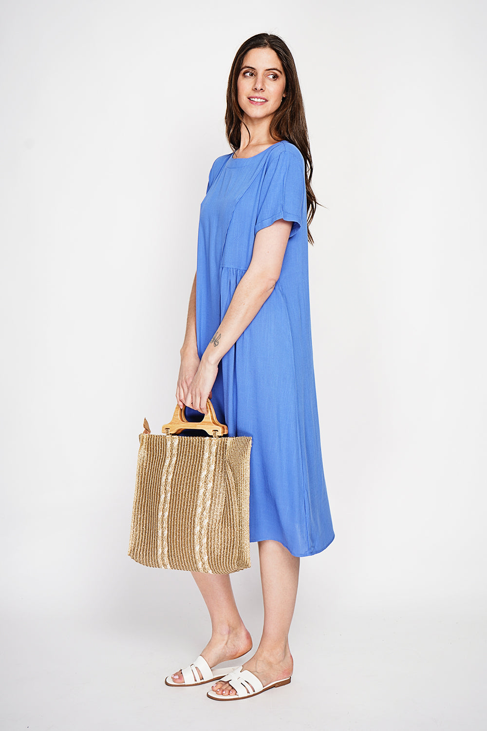 Robe découpe devant évasée à manches courtes – Bleu azur – Le Jardin du Lin