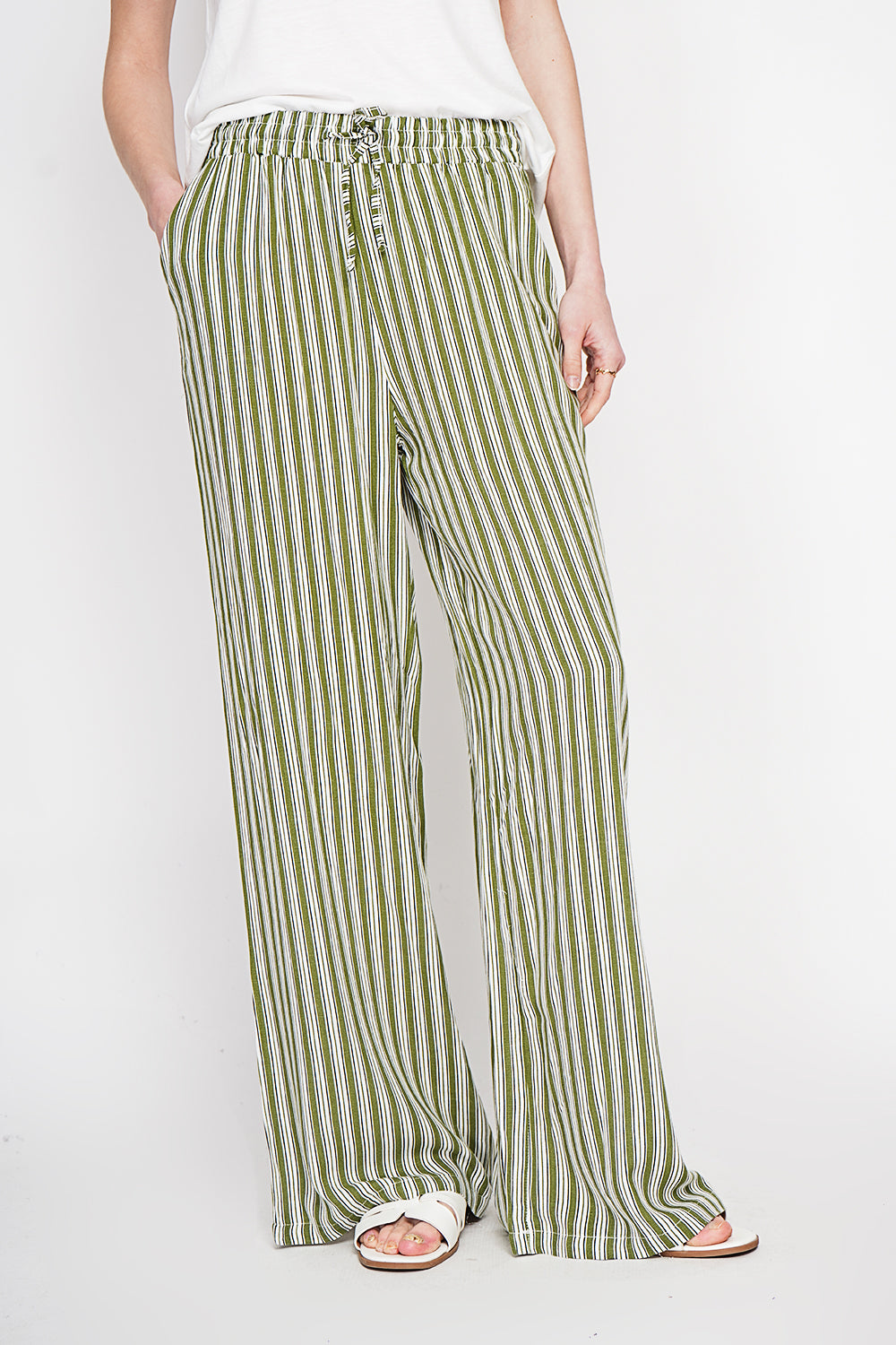 Pantalon rayé taille haute à cordon et poches – Kaki – Le Jardin du Lin