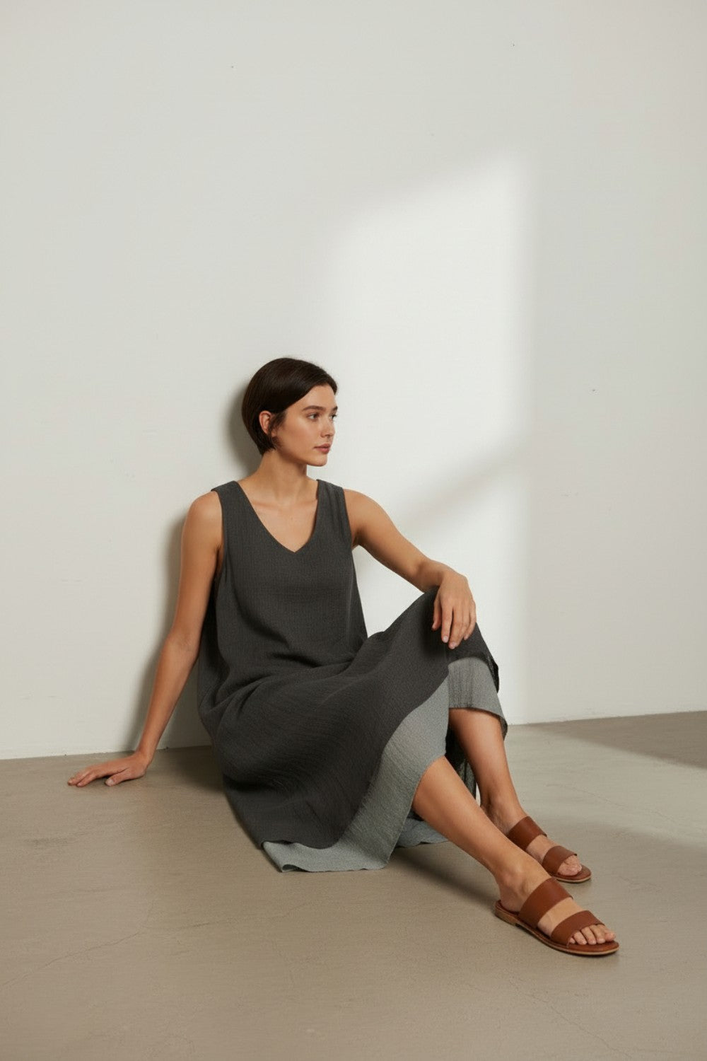 Casual V-neck lined dresses S/M – Black – Le Jardin du Lin