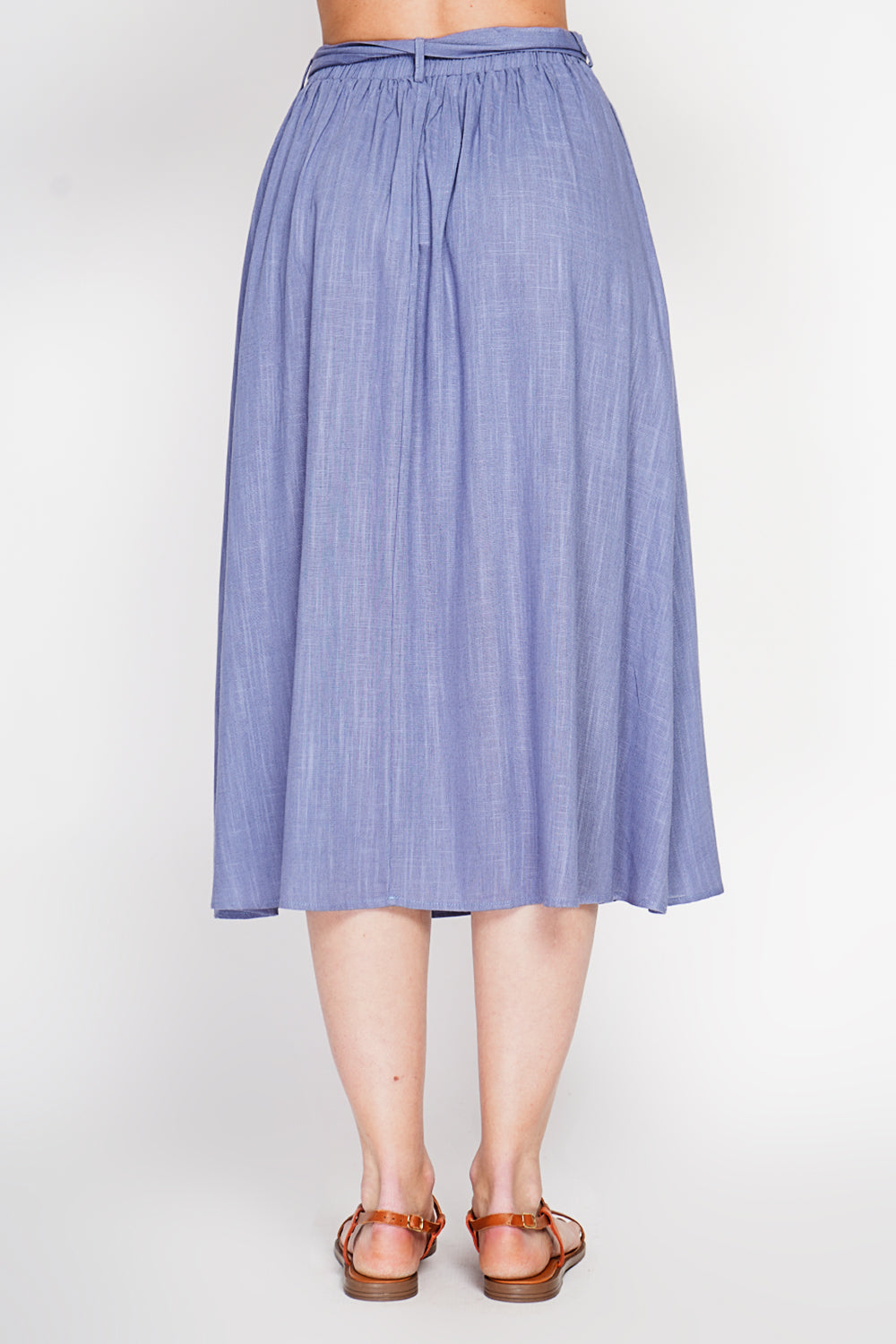 Jupe longue évasée boutonnée devant, poches latérales – Bleu jean – Le Jardin du Lin