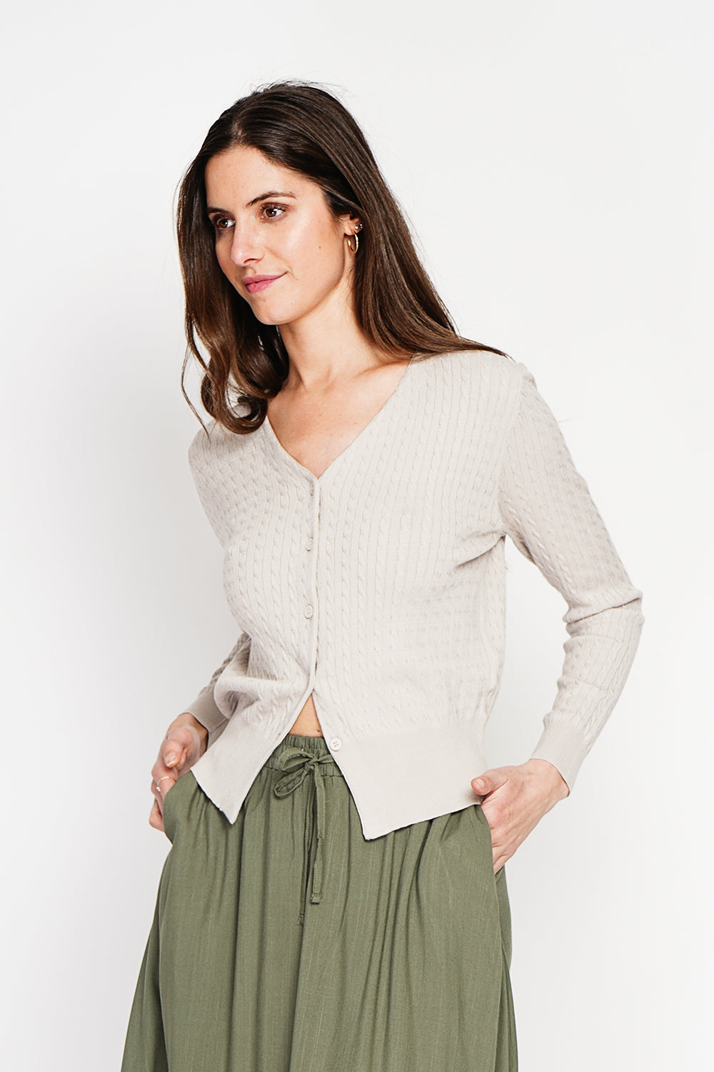 Gilet col V boutonné torsadé, manches longues – Lin – Le Jardin du Lin