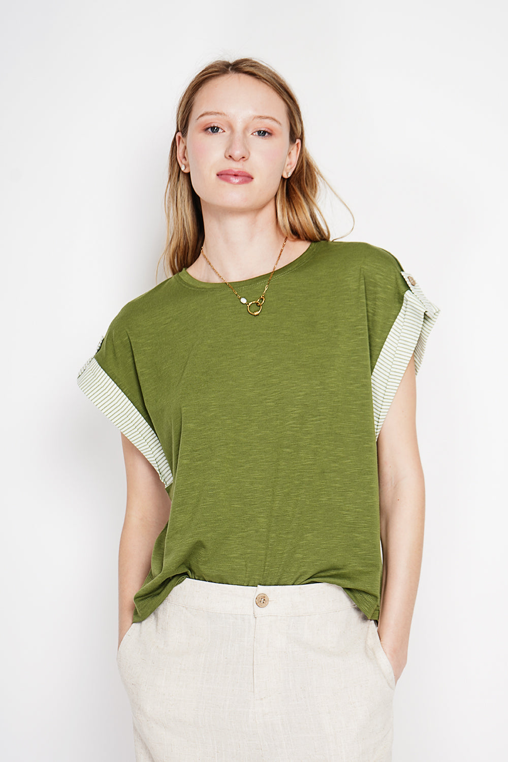 T-shirt col rond oversize, manches courtes – Kaki clair – Le Jardin du Lin