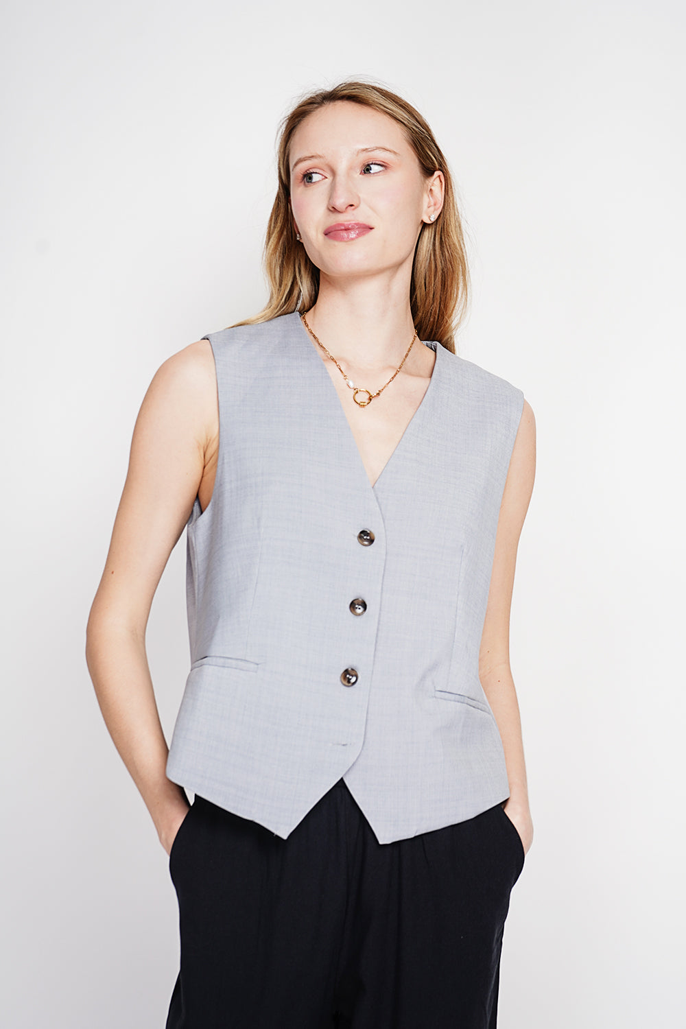 Gilet de costume court sans manches en lin doublé – Gris perle – Le Jardin du Lin