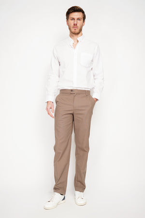 Classic cut pants 2 side pockets, 2 back pockets