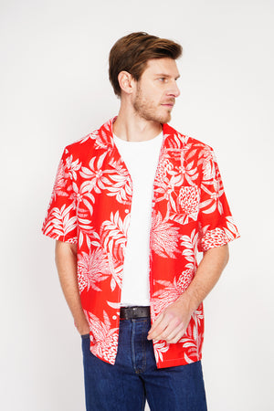 Short sleeve Hawaiian shirts with button front and chest pocket